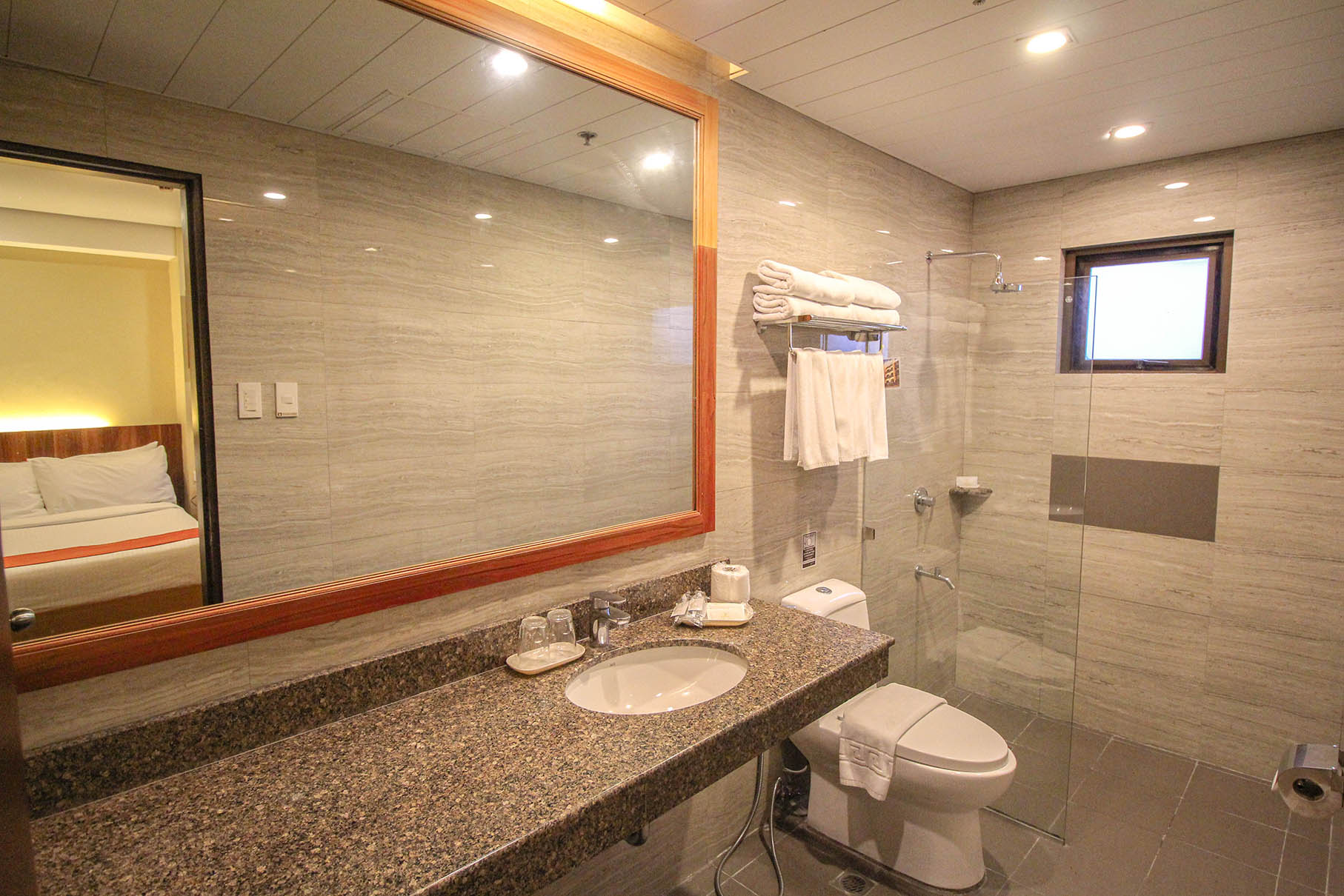 One V Hotel